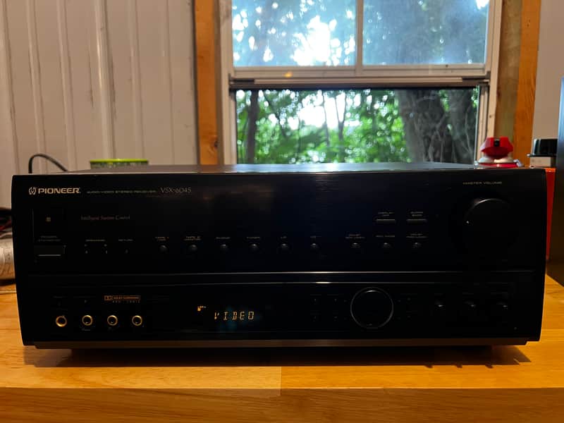 Pioneer VSX-604S 1995 with Remote image 1