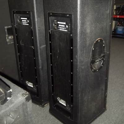 Mackie SA-1232 Tri-Amplified Active Sound Reinforced Dual 12" Speakers Black image 3