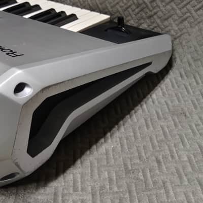 Roland Fantom G7 ✅ Ultimate 76-Key Workstation Flagship ✅ Advanced SonicCell Sound Engine ✅ Fully Checked & Cleaned ✅ Massive Color Display & Sequencing Power ✅ Worldwide Shipping image 11