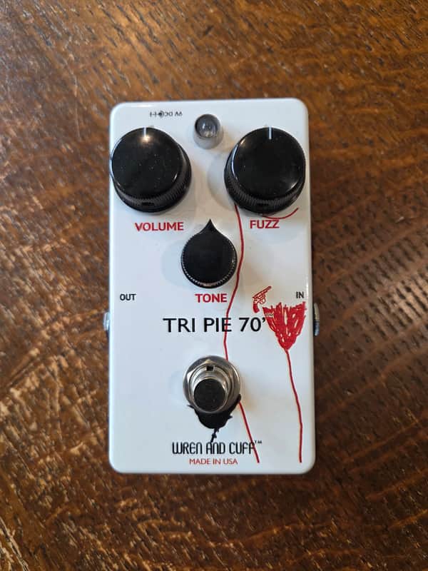 Wren and Cuff Tri-Pie '70