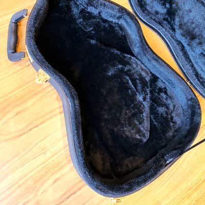 Guitar Hardcase For Stratocaster Style Electric Slim Compact Fitted Shaped & Rugged!  Excellent condition! image 3