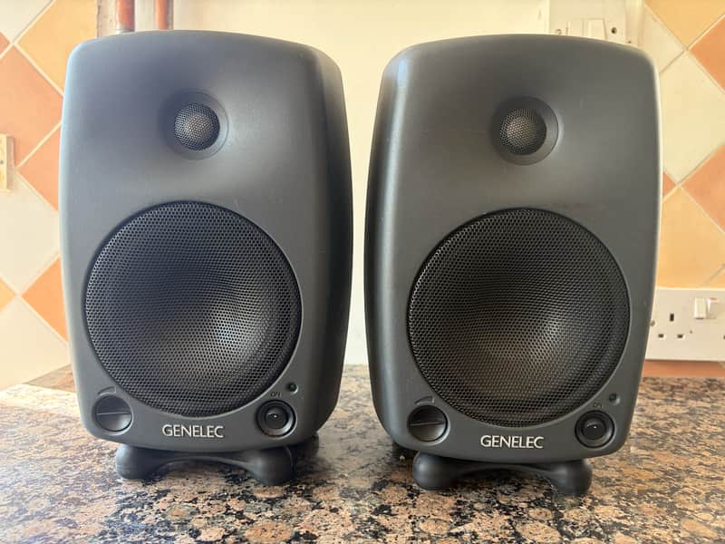 Genelec 8030A 5" Powered Nearfield Studio Monitor (Pair) 2005 - 2013 - Gray image 1