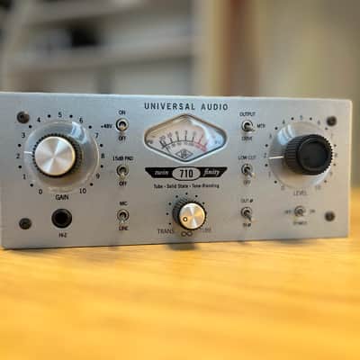 Universal Audio 710 Twin-Finity – Recently Retubed – Excellent Condition image 4