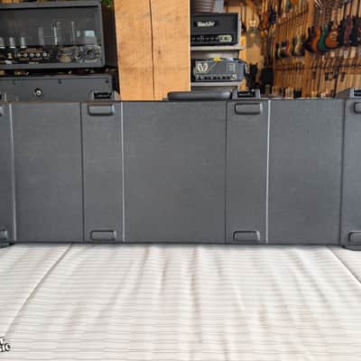 Fender Deluxe Molded TSA Bass Case - Used image 5