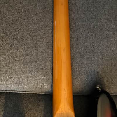 Fender American Vintage '62 Jazz Bass 1990 -tone Sunburst image 6
