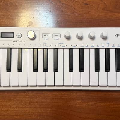 Arturia KeyStep 37 mk2 MIDI Controller 2026 - Present - White image 2