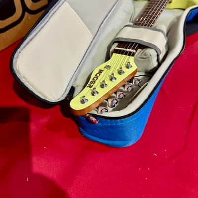 Mooer Guitars MLT10 (Travel/ Short Scale) CANDY YELLOW 2025 Super Light 2,5Kg image 20