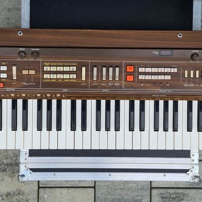 Vintage Casio CT-701 Casiotone 61-Key Synthesizer Japan