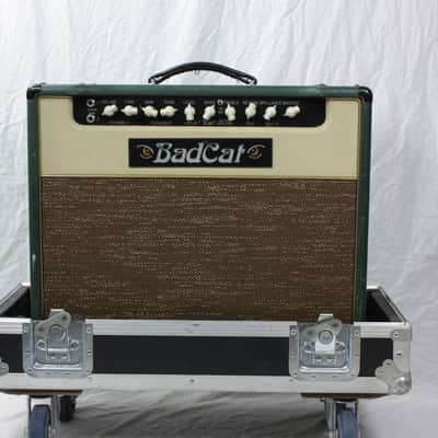 Bad Cat Hot Cat 30R 30-Watt 1x12" Guitar Combo with Reverb
