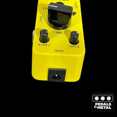 Donner Yellow Fall Analog Delay -x15818 image 4