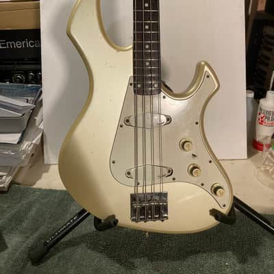 Fender Standard Performer Bass 1985 - 1987 - Frost White image 2