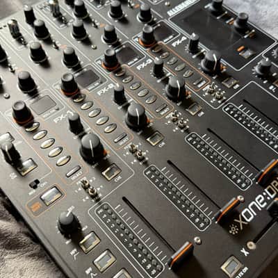 Allen & Heath XONE:DB4 4-Channel Digital DJ Mixer with Effects 2010s - Black imagen 6