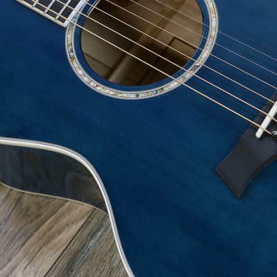 Super Clean! Taylor 614ce 2003 Koi Blue Limited Edition 5A Quilt + OHSC and candy image 11
