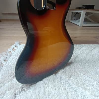 Fender Jazz bass traditional 60's competition sunburst 2025 - Competition Sunburst image 5