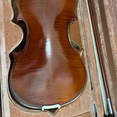 Violin. 4/4 size with case and bow.  Brog brand image 1