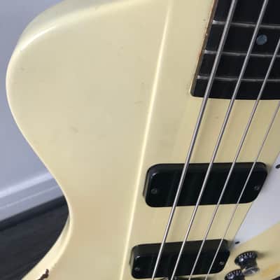 1989 Gibson Thunderbird white color image 6