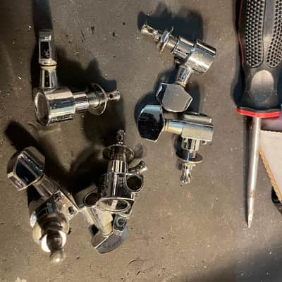 Yamaha unknown 80, 90 - original 6 inline tuners image 3