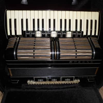 Professional concert Hohner Morino piano accordion LMMH,  dry tuned, 20",  Condition 9+ / 10. image 4
