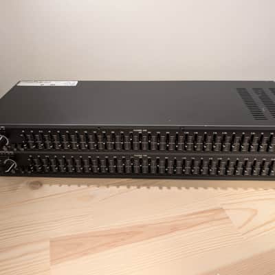 dbx 231 Graphic Equaliser 2010s - Black image 5