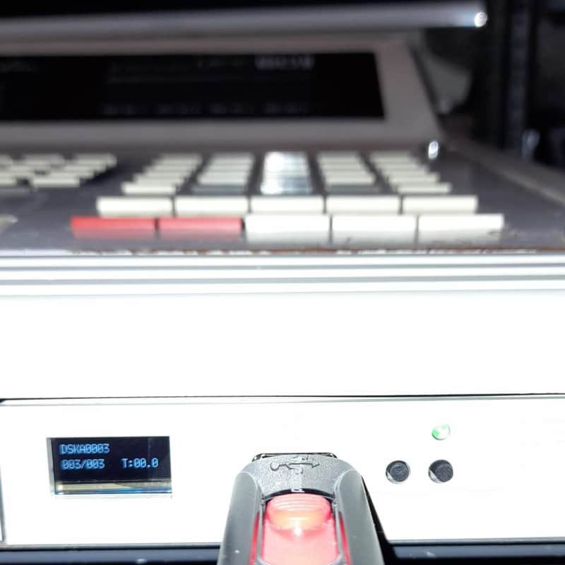 USB Drive FOR Akai MPC60 II  + 16GB USB Stick floppy emulator drive OLED mpc60 mk2 replacement image 1
