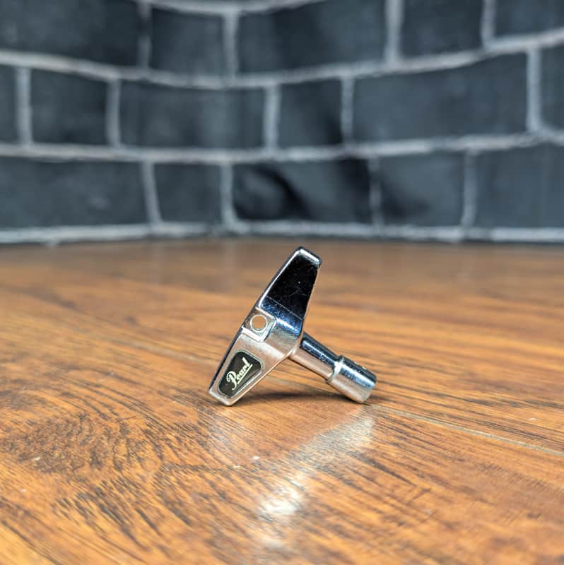 Pearl K‑050 Drum Key – Chrome – Classic Pearl Tuning Key • Smooth Action • Reliable Grip image 1