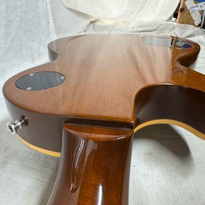 Gibson LPCGVSCH1 Les Paul Traditional Pro Guitar with Case 2012 - Vintage Sunburst image 24