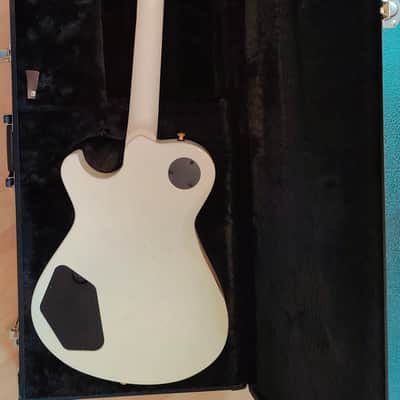 Knaggs Kenai T - Creme Relic image 5