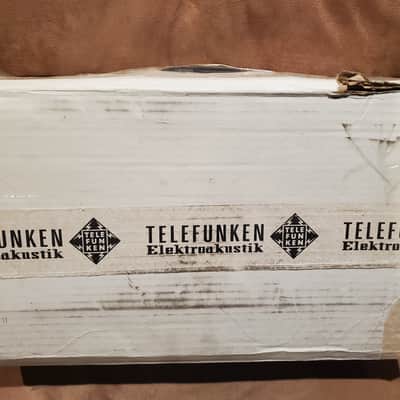 Telefunken AR-51 Large Diaphragm Multipattern Tube Condenser Microphone 2010s - Gray image 8