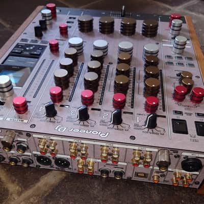 Pioneer DJM-900NXS2 4-channel DJ Mixer with Effects 2010s - image 5