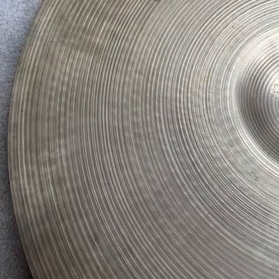 Zildjian 22” A Ride Cymbal 70s - Cu image 10