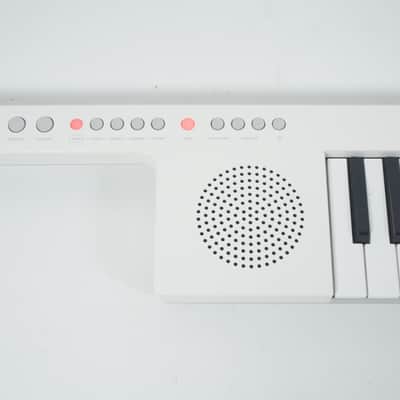 YAMAHA SHS-300 White USB Shoulder Keyboard Keytar Built-in Speaker MINT image 3