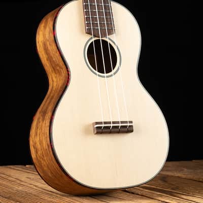 Eastman EU2-C Concert Ukulele - Natural image 3