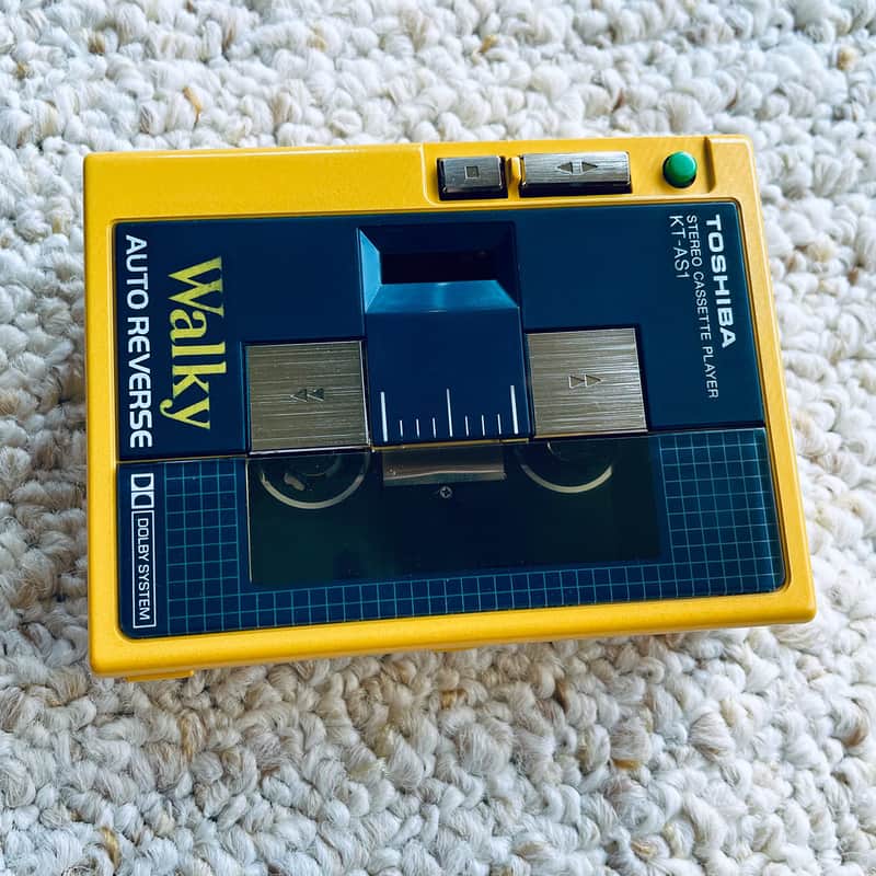TOSHIBA KT-AS1 Walkman Cassette Player ! Super Rare Candy Yellow