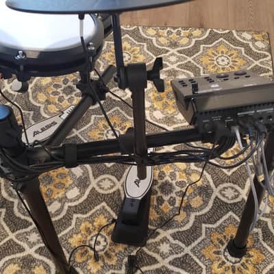 Alesis Nitro Max Mesh Electronic Drum Set with Expansion Pack 2024 image 9