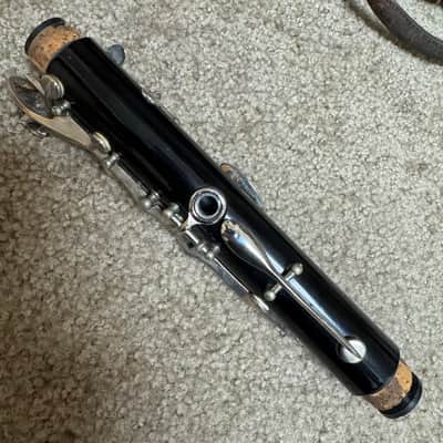 Bundy Bb Clarinet w/ Case - AS IS image 8