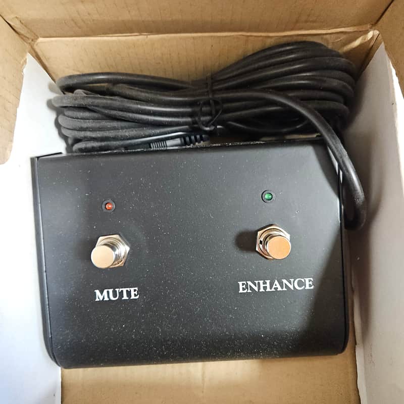 EDEN PEDL-70001 Mute / Enhance with LED 2 knob footswitch image 1