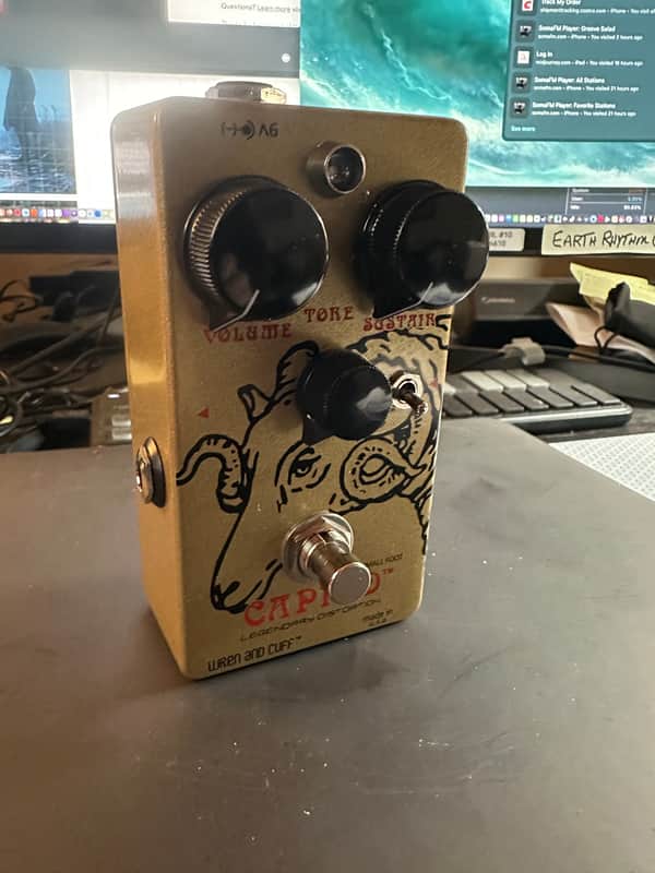 Wren and Cuff Caprid Small Foot