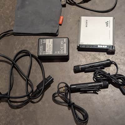 Sony Hi-MD Walkman MZ-RH1 image 2