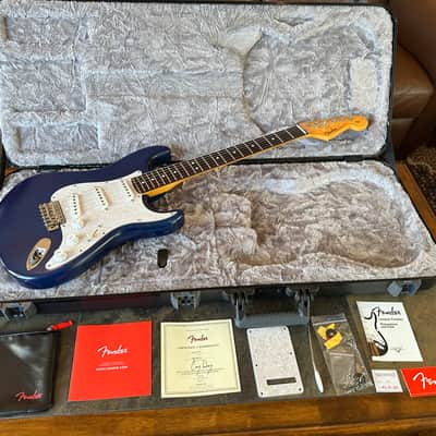 Fender Cory Wong Signature Stratocaster 2021 - Present - Sapphire Blue Transparent image 2