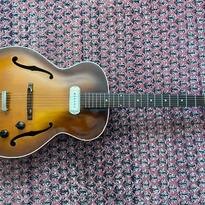 Guild X-50 Granada 1955 - Sunburst image 2