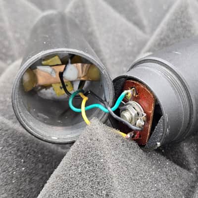 Shure Unidyne III SM57 Cardioid Dynamic Microphone 1970s - Black image 4