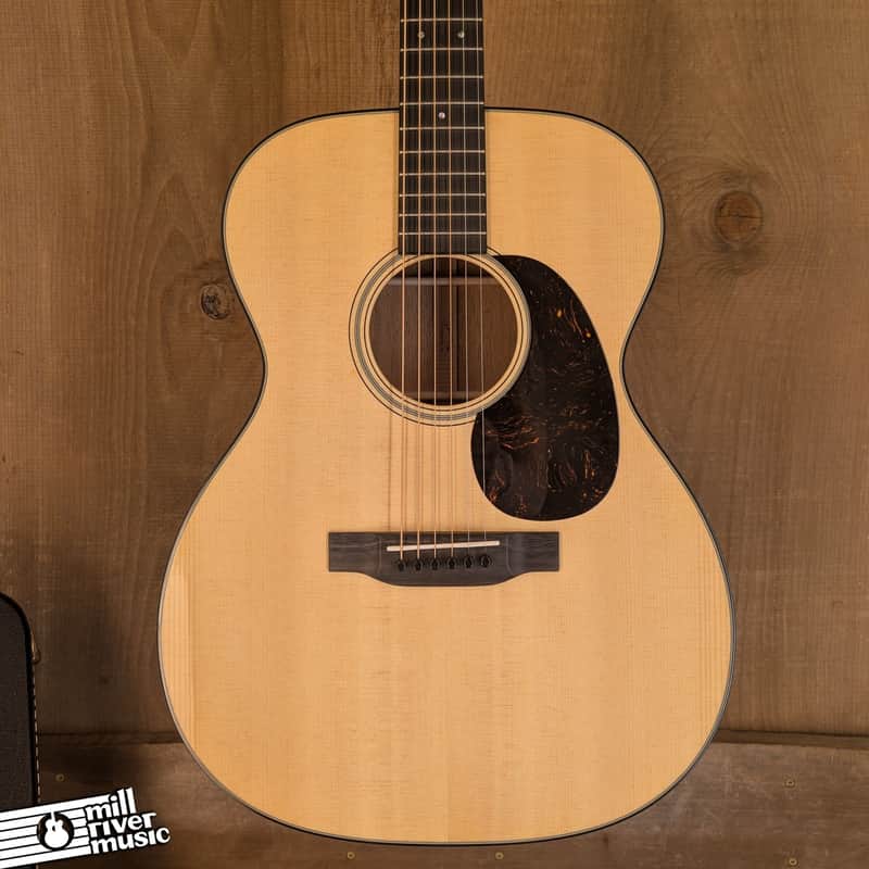 Martin 000-18, Natural, Hardshell Case - Used Excellent image 1