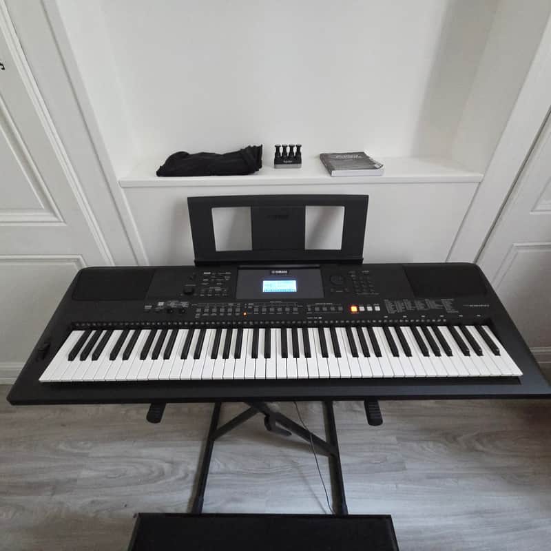 Yamaha PSR-EW410 + stand + banc image 1