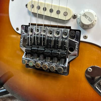 Fender Stratocaster ST-557 1989 MIJ - Sunburst image 3