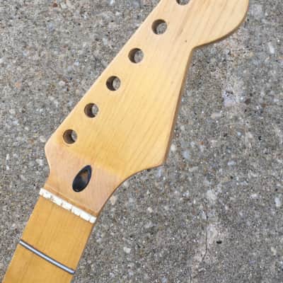 Vintage Style WD licensed Fender Stratocaster Neck Strat Maple Amber Old Relic image 9
