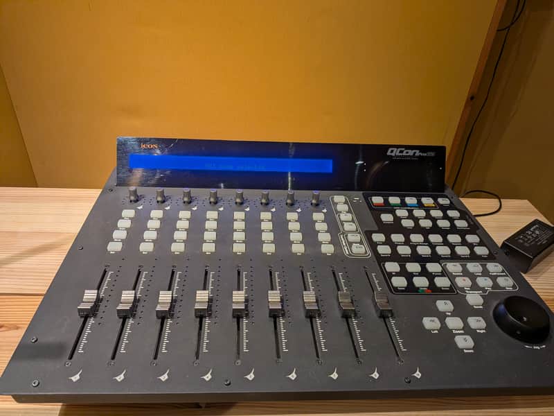 Icon QCon Pro G2 DAW Controller 2020 - Black image 1