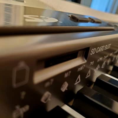 MUST SEE!!! CASIO PRIVIA PX-575R DIGITAL PIANO WITH 88 WEIGHTED KEYS GREAT FOR STUDENTS! image 18