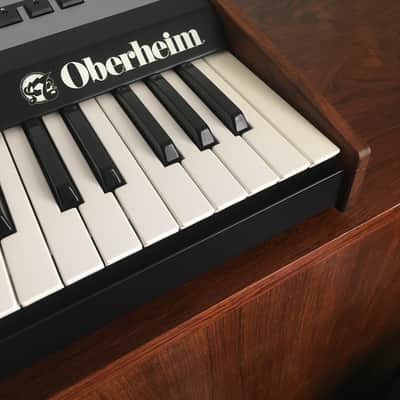 OBERHEIM OB-X8 + FLIGHTCASE / FLYCASE - PRINCE, QUEEN, POLICE, DEPECHE MODE, VAN HALEN - COMME NEUF image 12