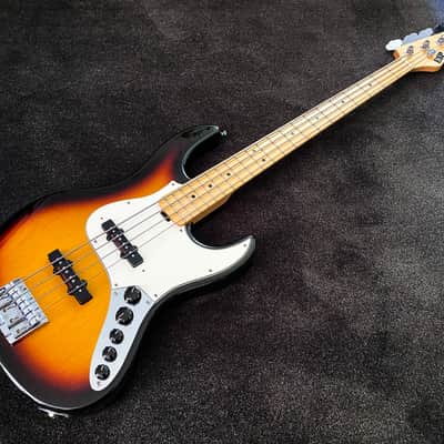 ESP Amaze-ALR 3-Tone Sunburst Jazz Bass - Sado Custom Shop - EXCELLENT condition + ESP gig bag image 4