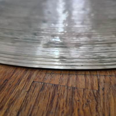 18" Zildjian B12 Custom Hand Hammered & Lathed (DEMO) Crash image 5